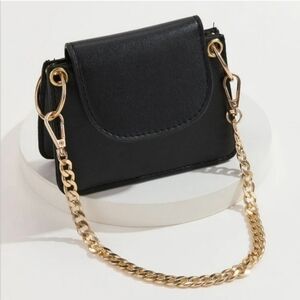 Gold Short Chain Strap
